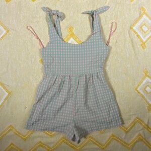 NWOT Los Angeles One Love Clothing  Shorts Over Alls with shoulder Tie SIZE: M